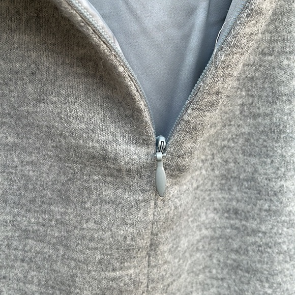 Ann Taylor 100% Fine Italian Wool Gray Flannel Skirt - Picture 4 of 6